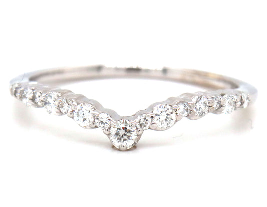 14kt White gold 0.20ctw diamond curved band