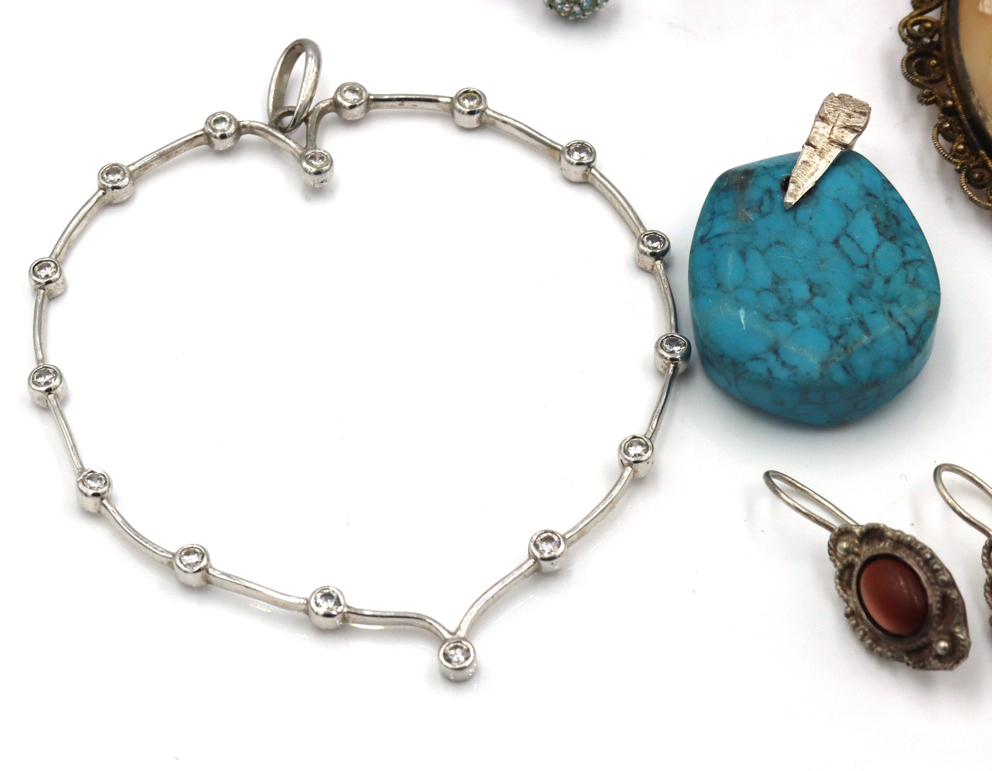 Vintage 925 sterling silver group of mixed jewelry