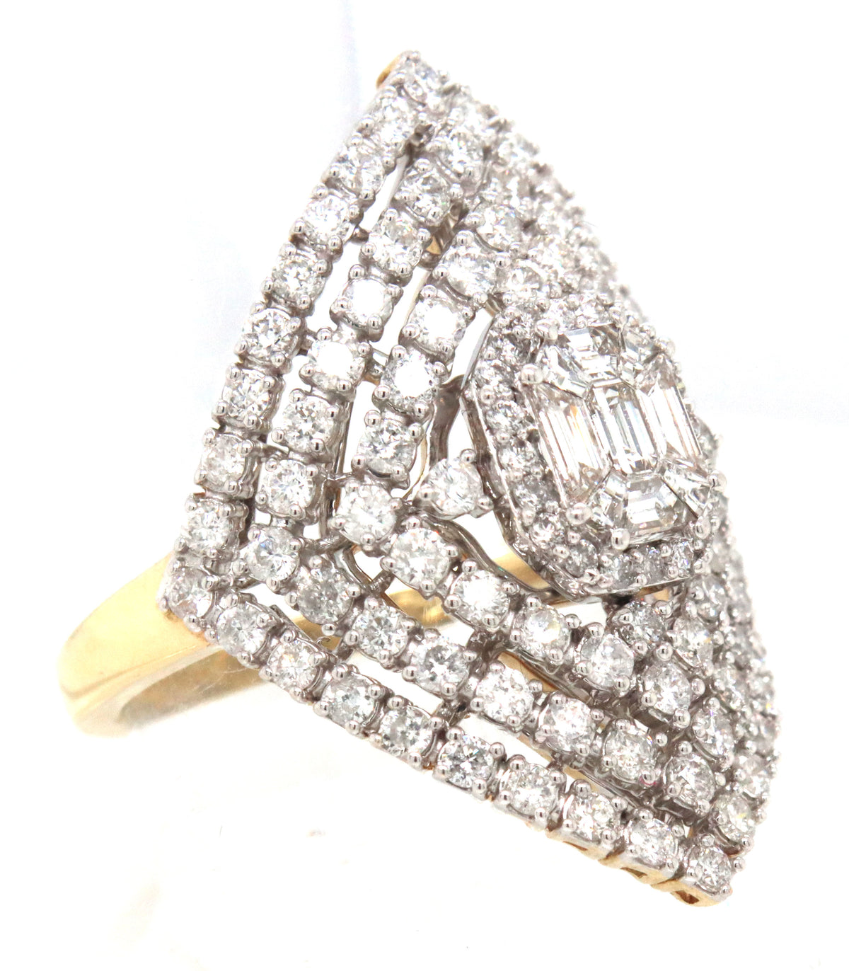 10kt Yellow gold 2.42ctw diamond cluster ring