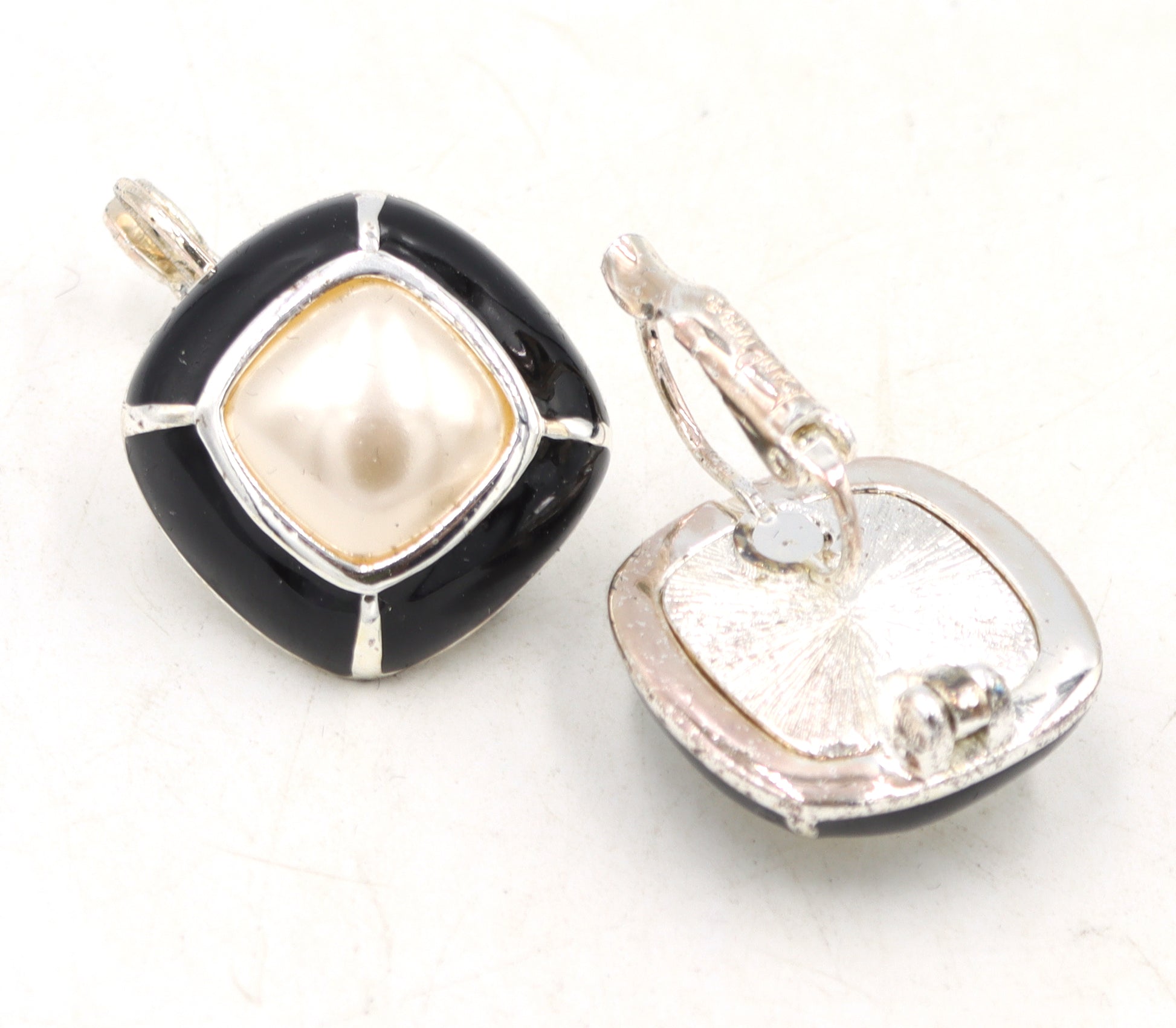 Joan Rivers Pearl earrings clip on