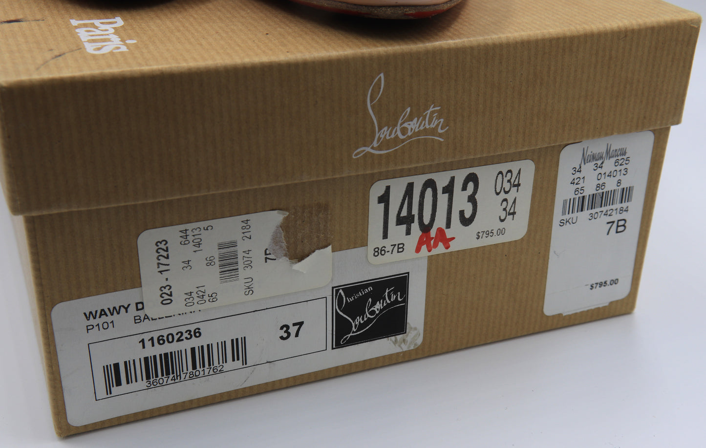 Christian Louboutin Hot Chick Scallop Pointed Toe Pump