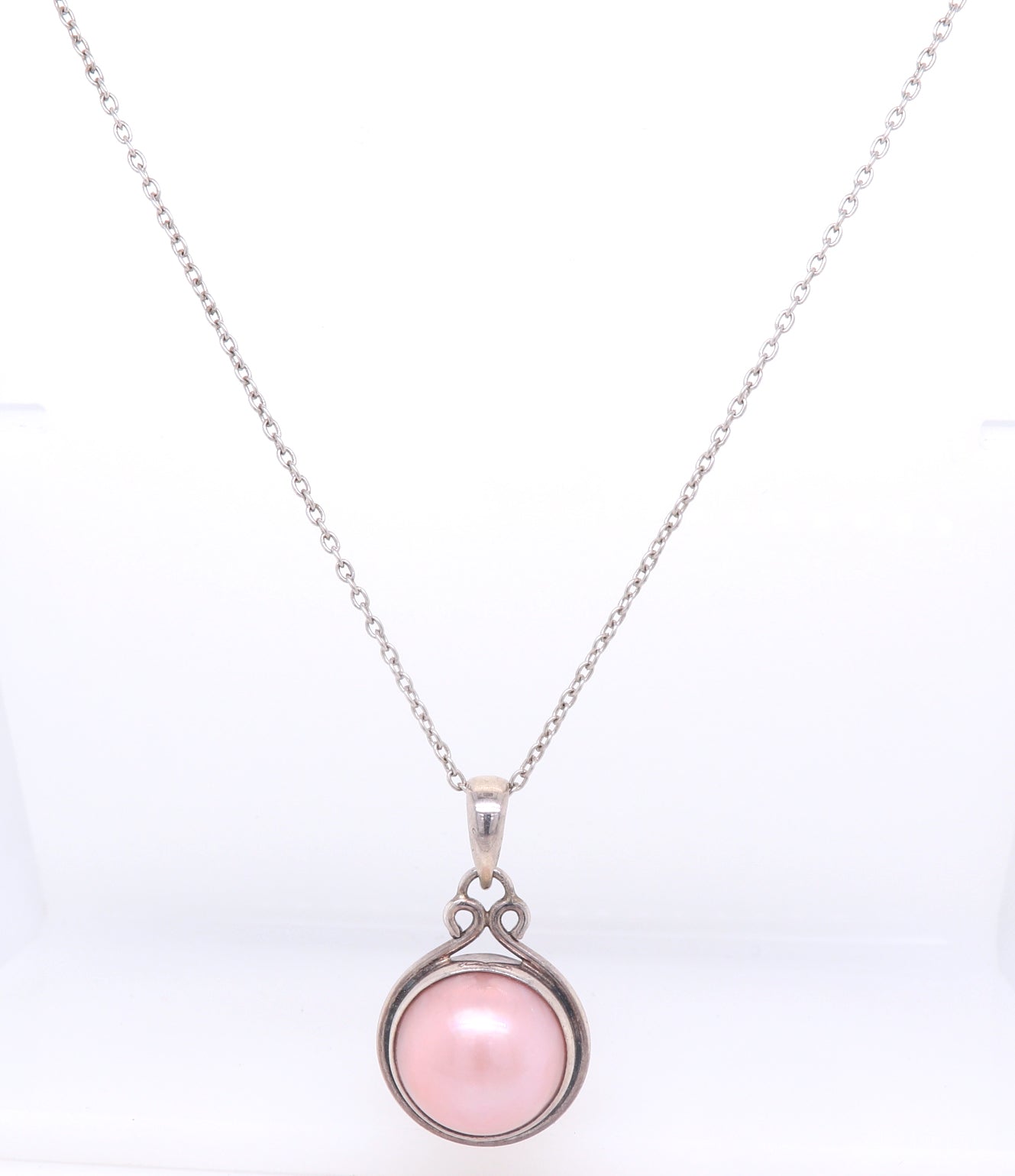 925 Sterling Silver Pink Pearl Pendant on Chain Necklace