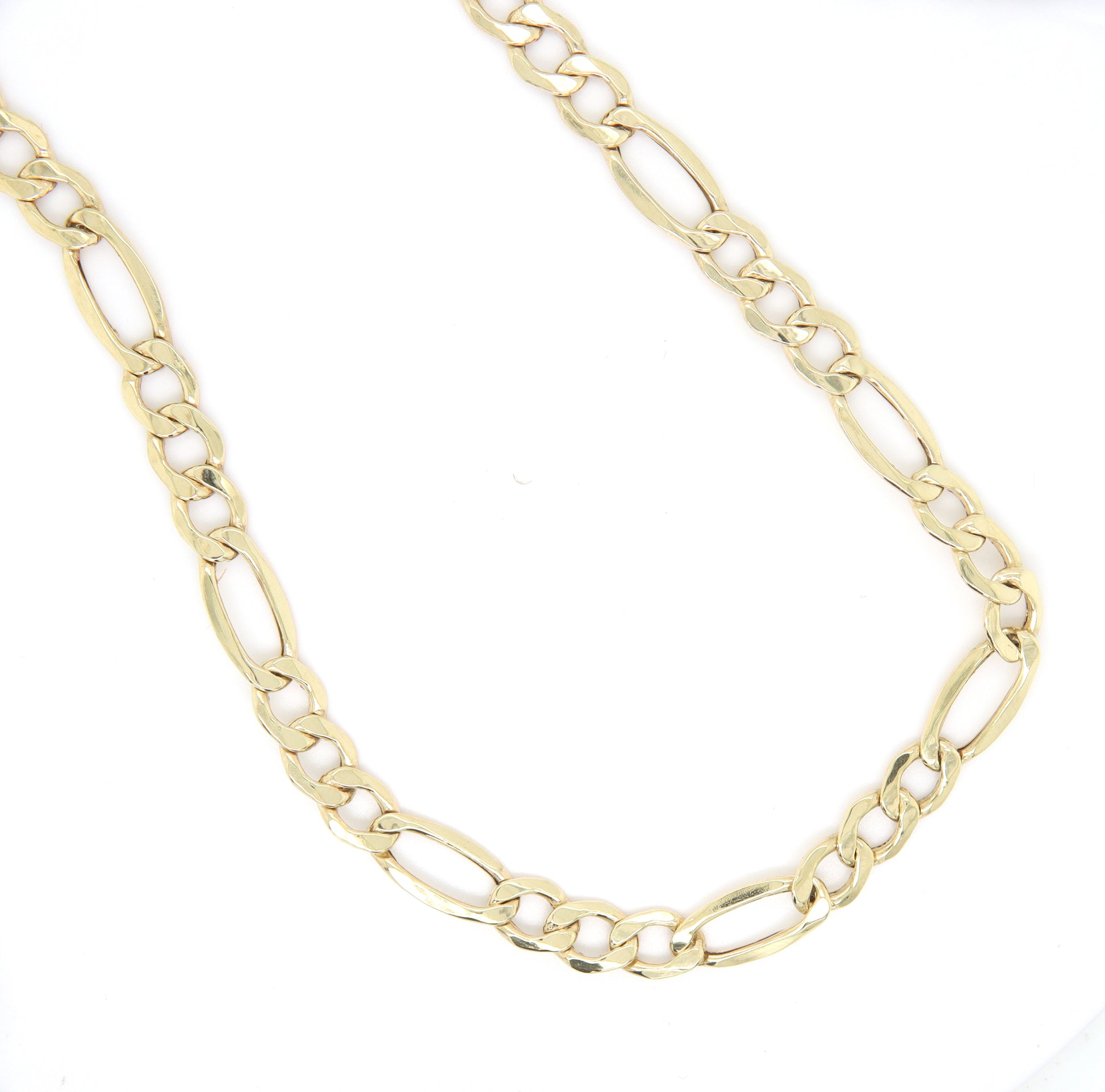 10kt Yellow gold Figaro chain necklace
