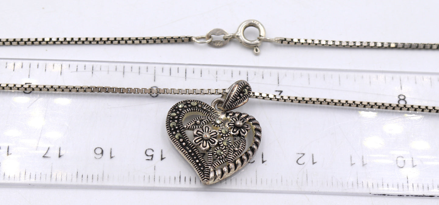 Group lot of vintage 925 sterling silver necklaces