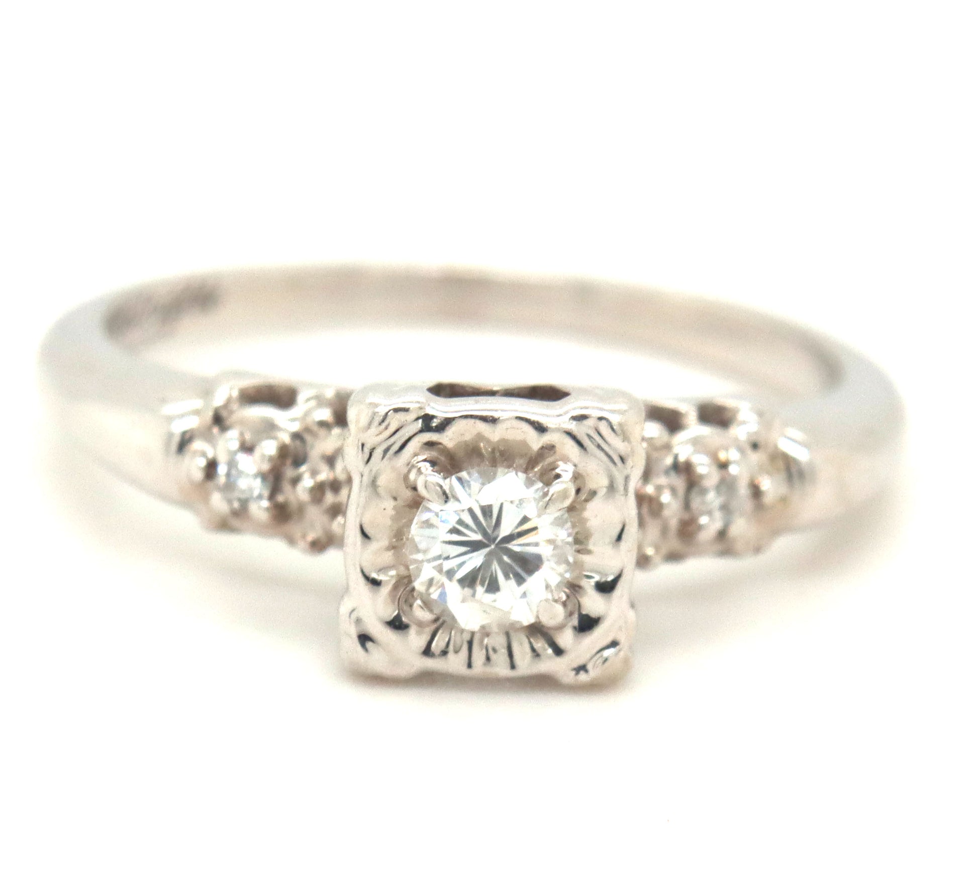 14kt White gold RBC diamond ring