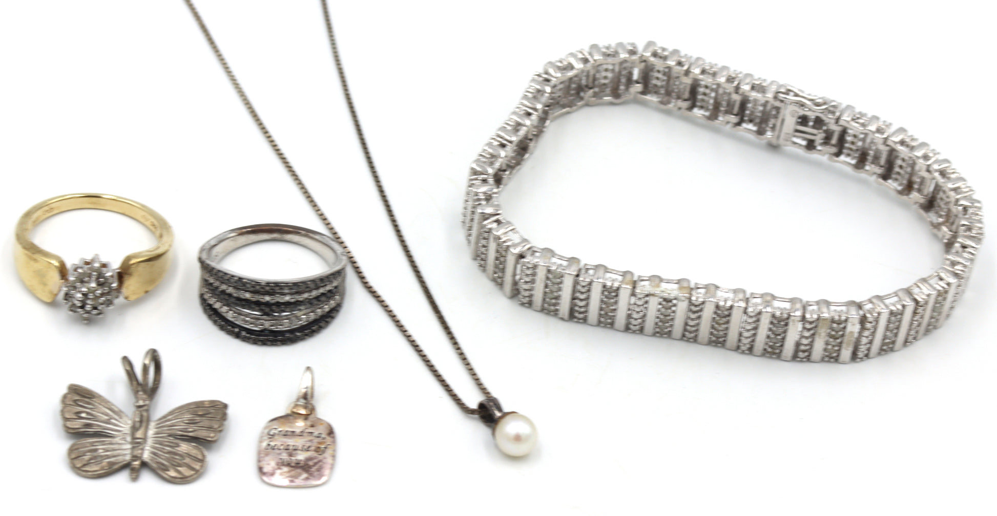 Group lot of Vintage 925 sterling silver jewelry