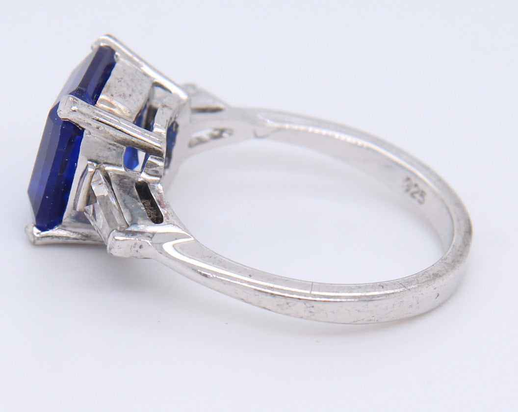 925 Sterling Silver Blue Cubic Zirconia Ring